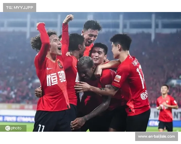 中超第二阶段争冠白热化海港申花展开榜首之争竞争激烈